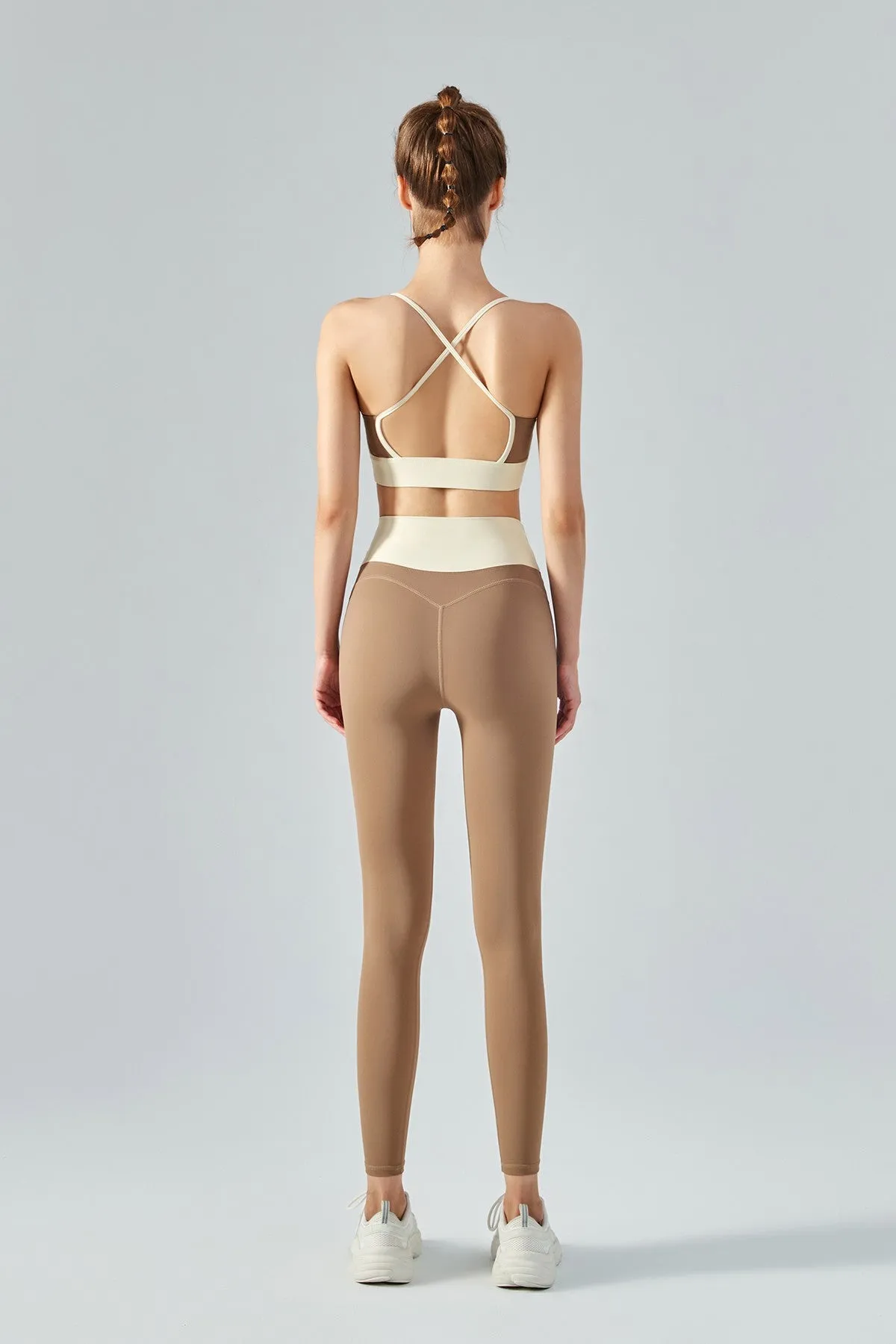 Colorblock Criss Cross Back Sports Bra