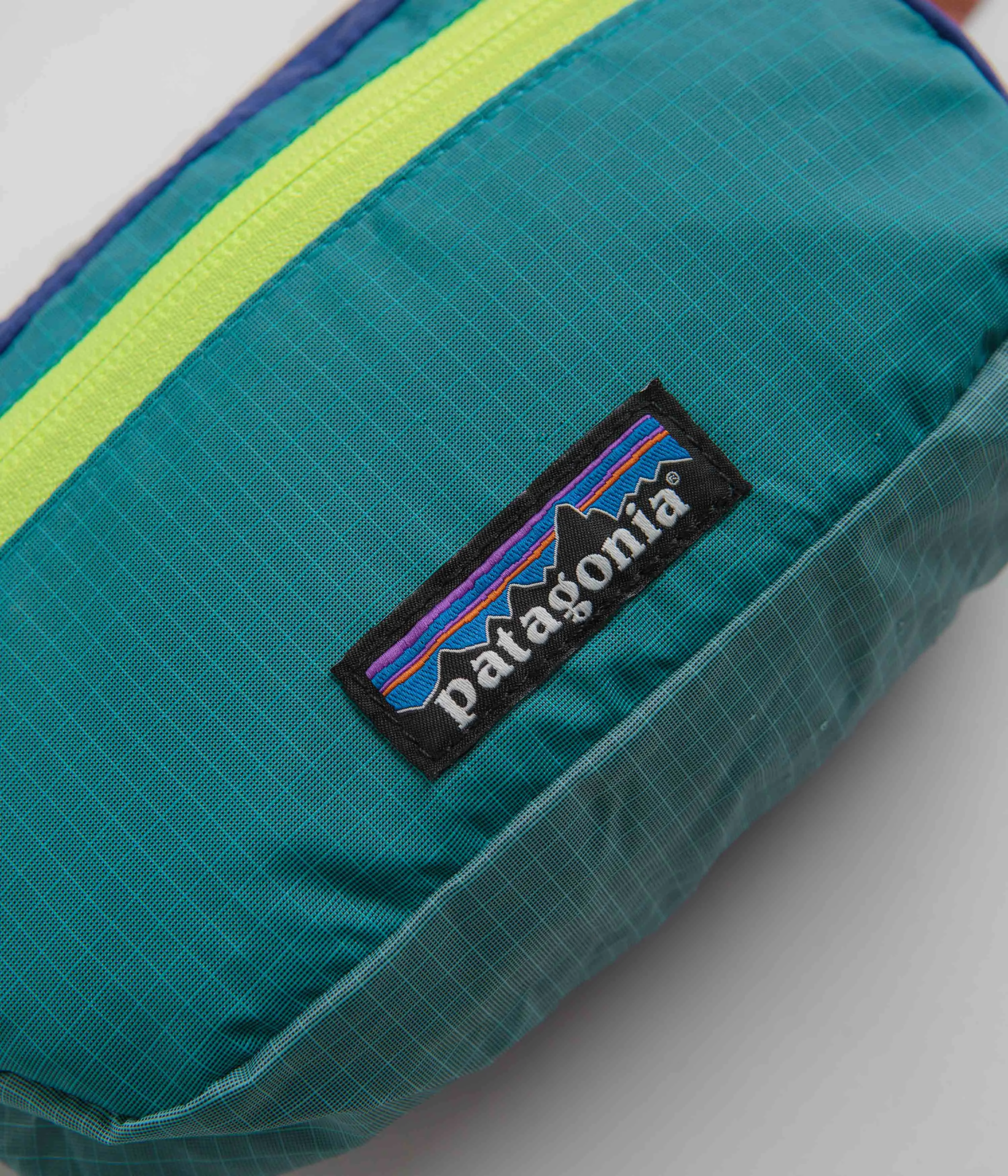 Patagonia Ultralight Black Hole Mini Hip Pack - Patchwork: Subtidal Blue