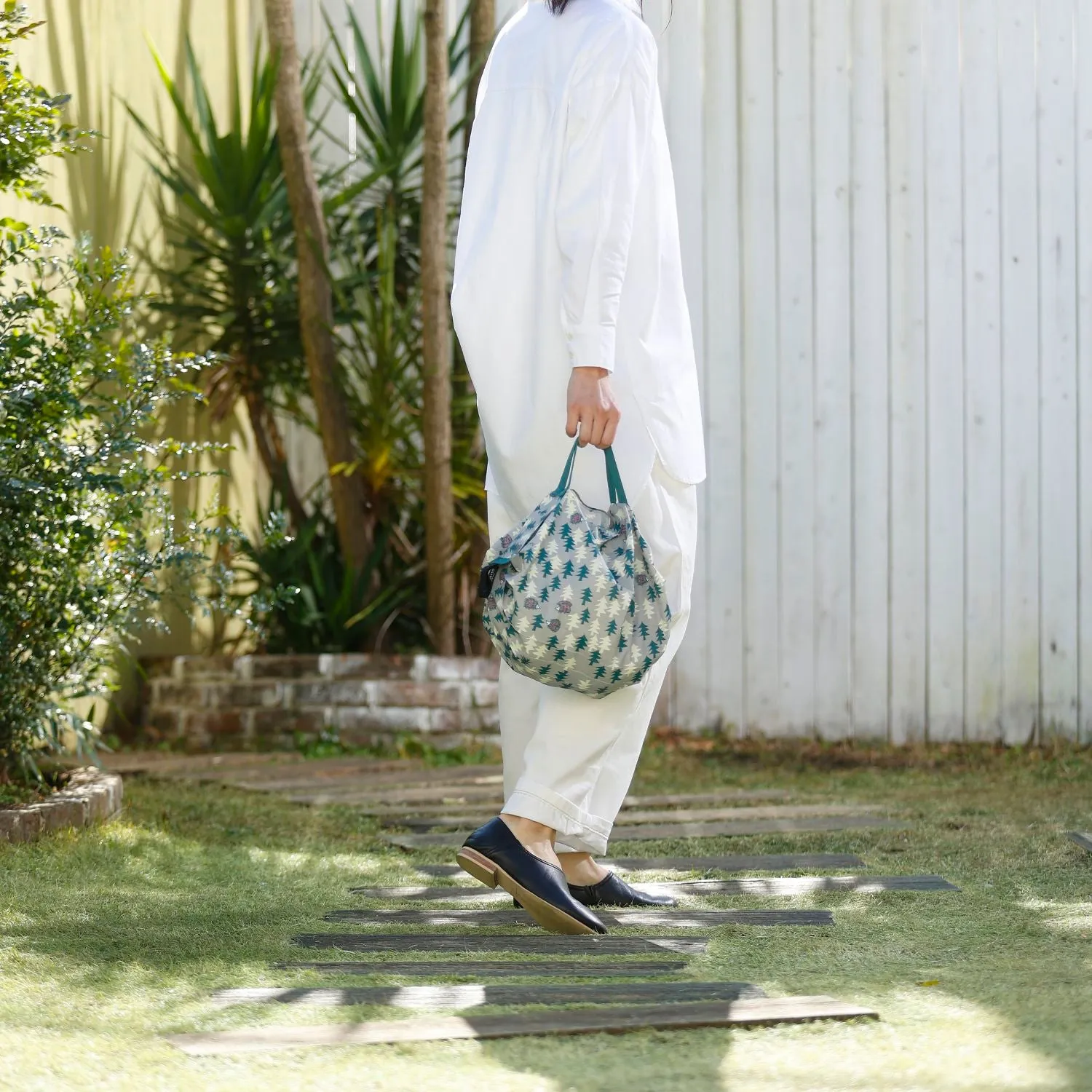 Shupatto X Lisa Larson Foldable Tote Small